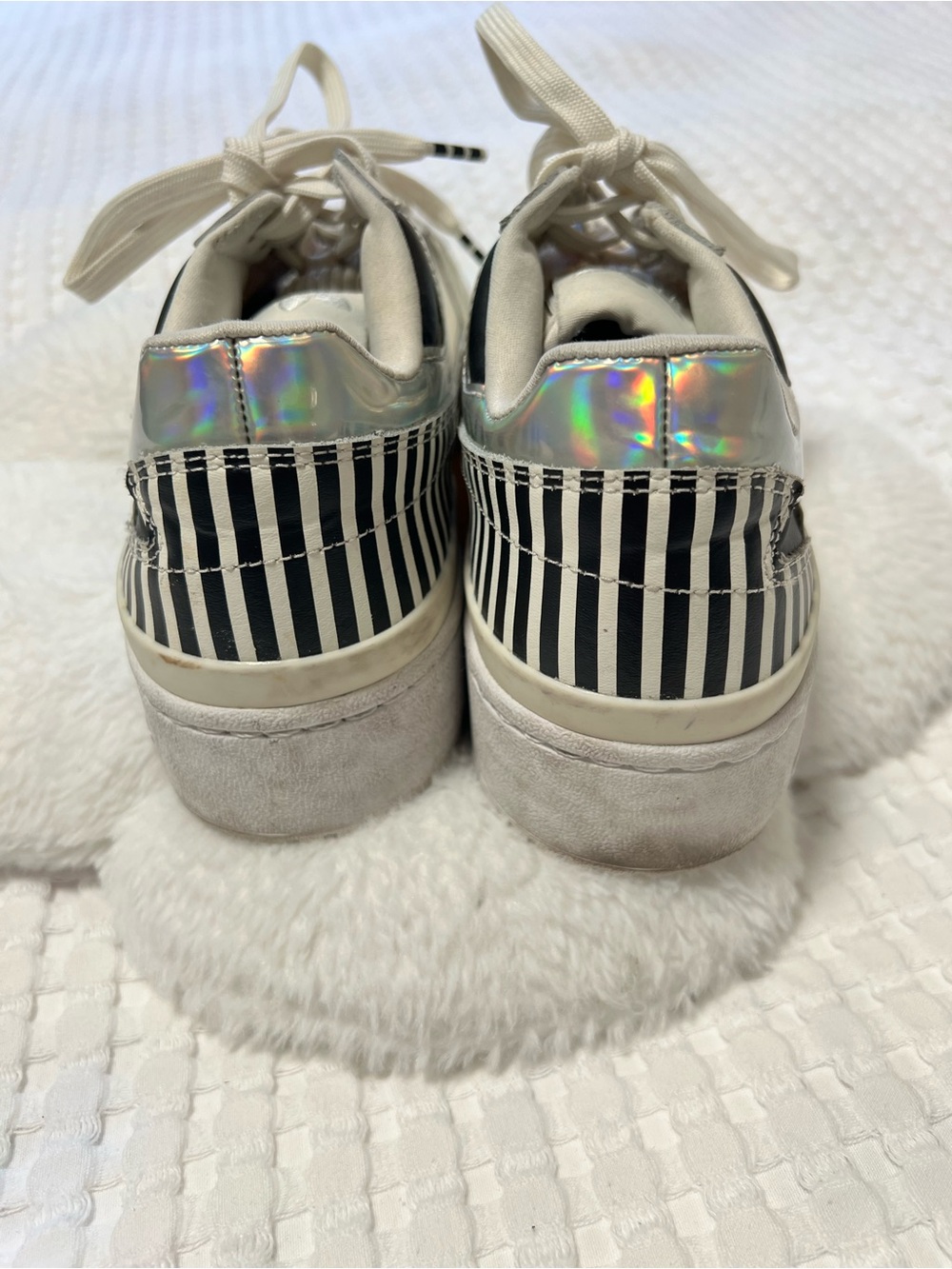 Adidas Size 9 Women’s Forum Bold I Love Dance Sneakers Striped - Picture 6 of 9